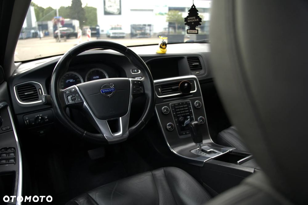 Volvo S60 T6 AWD Summum - 25