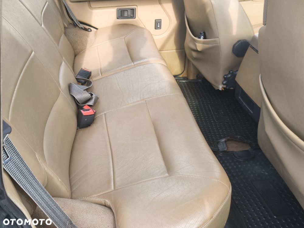 Land Rover Discovery - 7