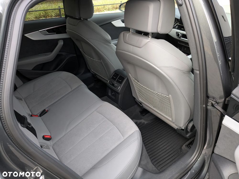 Audi A4 Limousine - 21