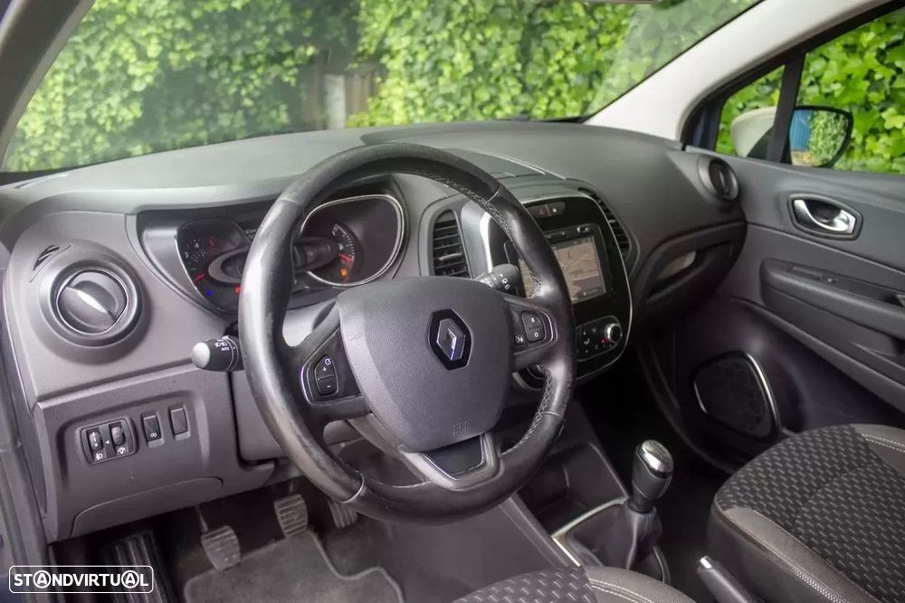 Renault Captur 1.5 dCi Exclusive - 11