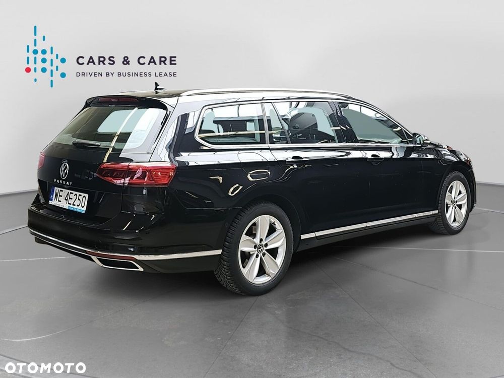 Volkswagen Passat Variant 2.0 TDI EVO Elegance DSG - 21