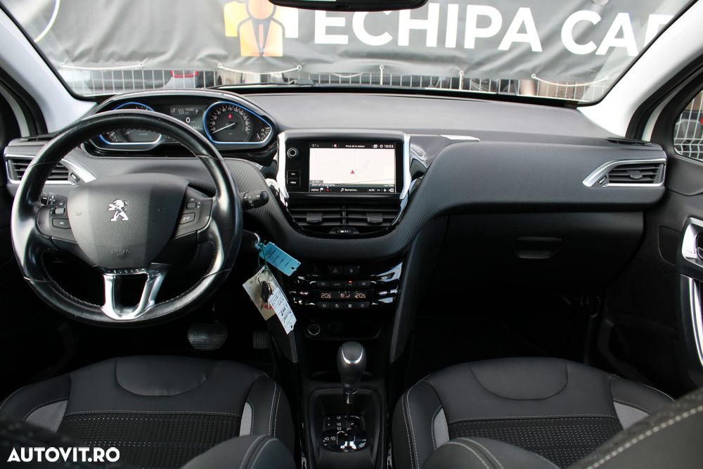 Peugeot 2008 1.2 PureTech Turbo EAT6 S&S Allure - 7