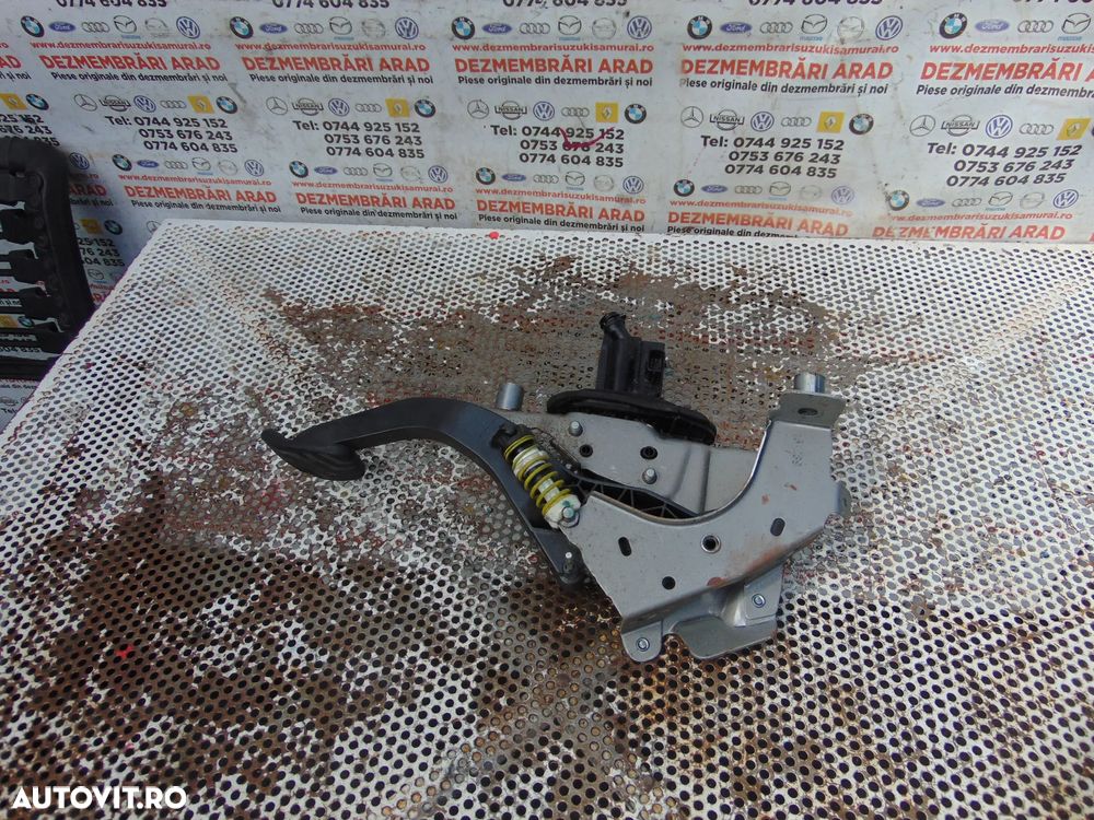 Pedala Ambreiaj Renault Megane 4 cod 465036251r an 2016-2023 - 3
