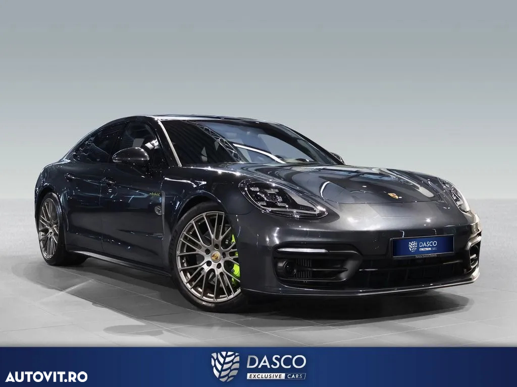 Porsche Panamera - 3