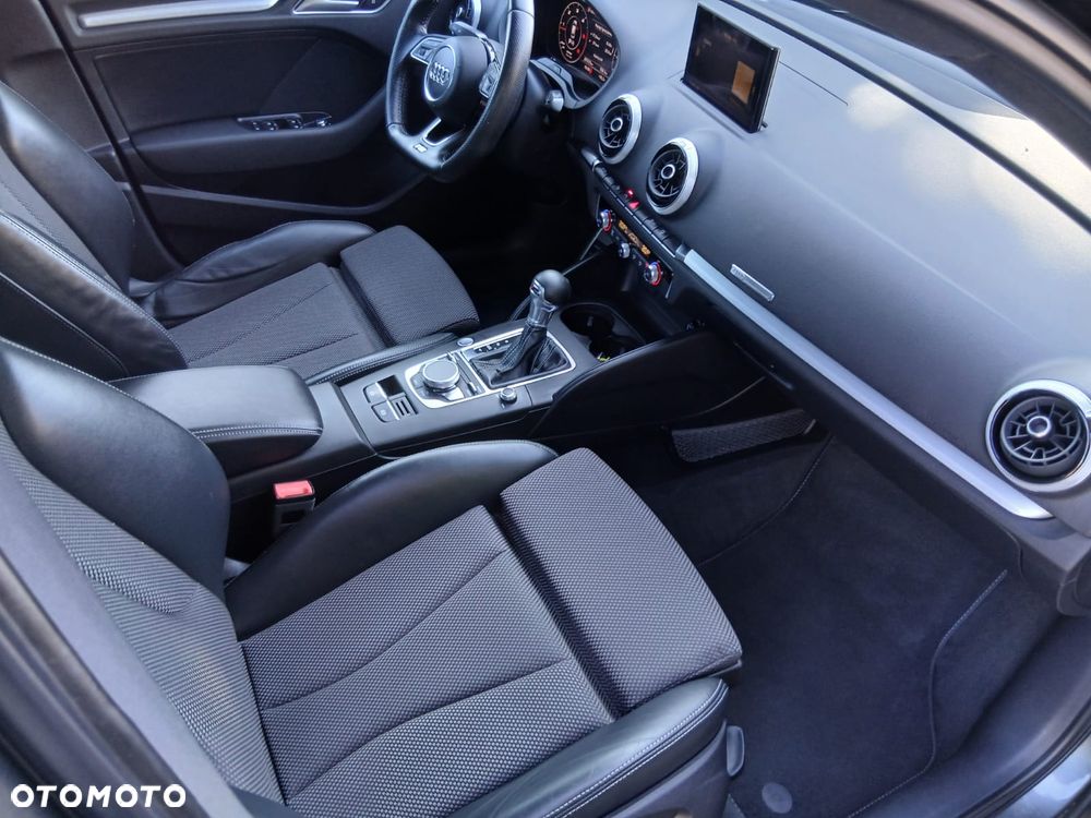 Audi A3 Sportback 1.6 TDI S tronic sport - 27