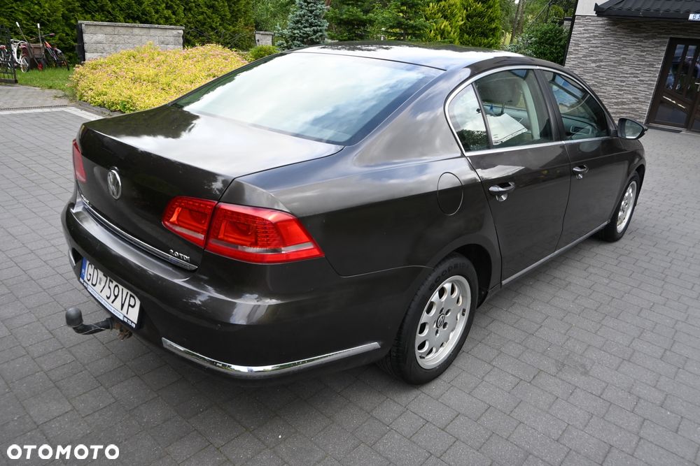 Volkswagen Passat 2.0 TDI Highline - 7