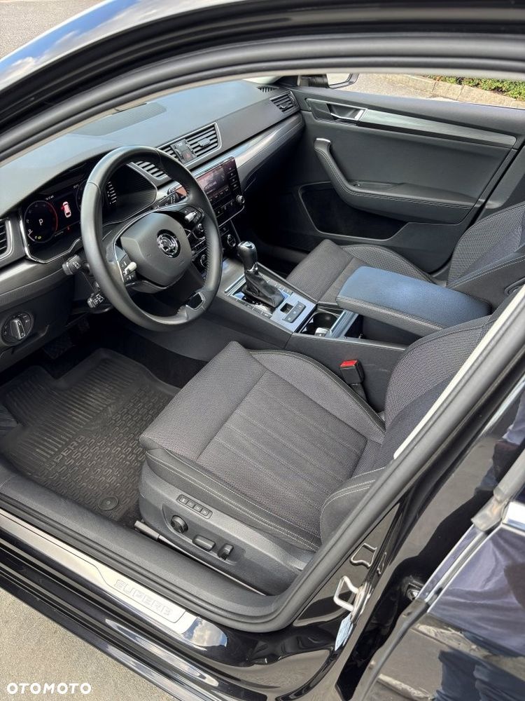 Skoda Superb 2.0 TDI SCR 4x4 Style DSG - 17