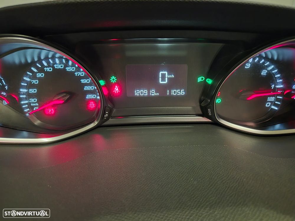 Peugeot 308 SW 1.5 BlueHDi Style - 22