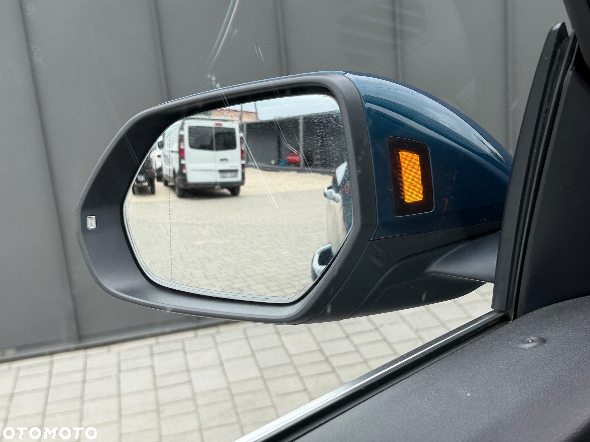 Audi Q8 - 35