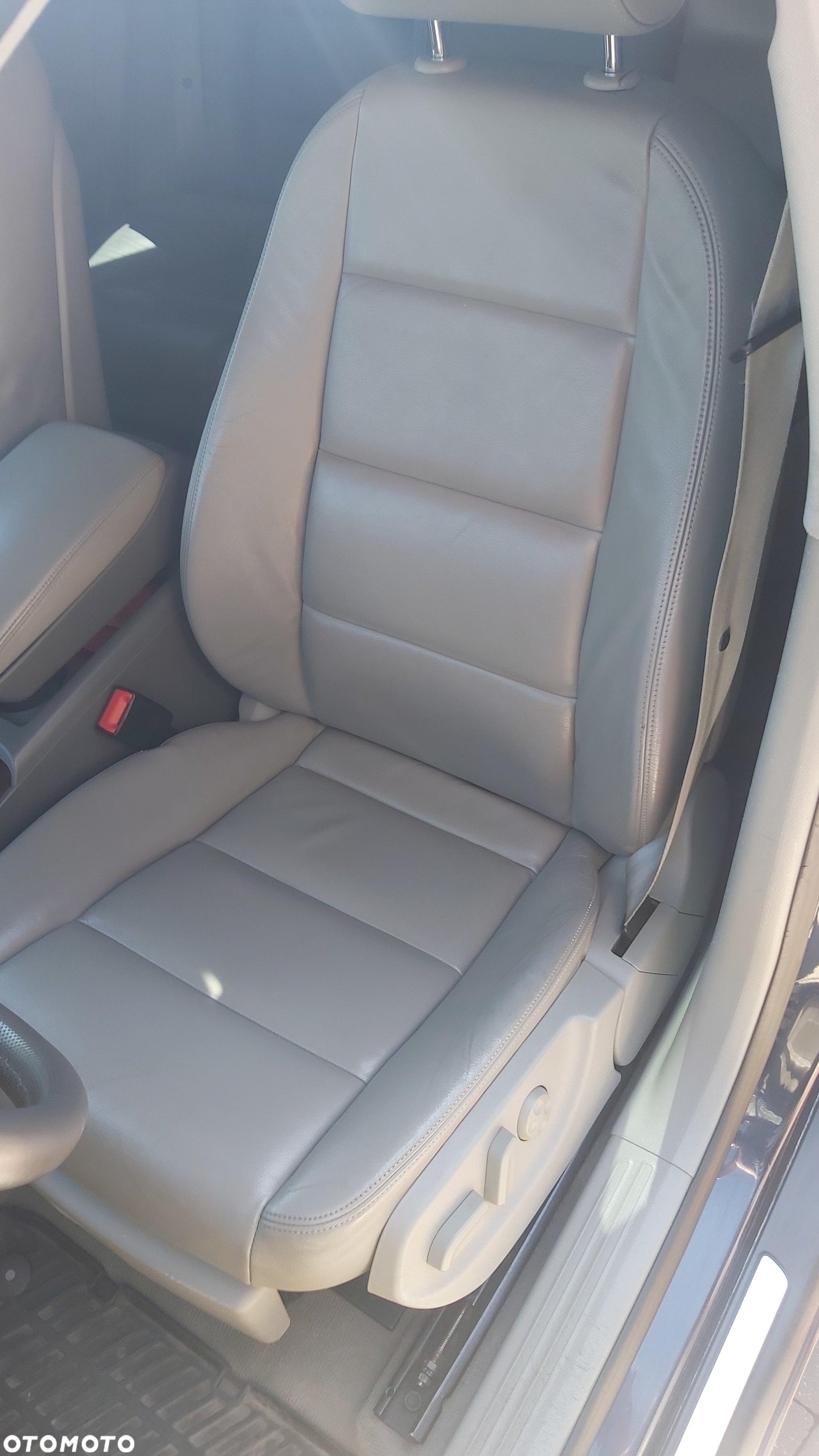 Audi A6 Avant 3.2 FSI tiptronic quattro - 28