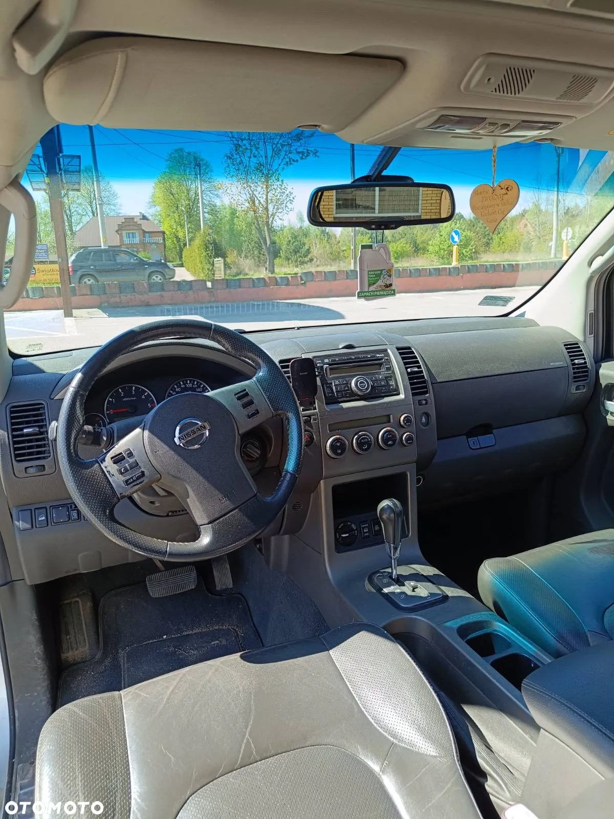 Nissan Pathfinder - 9