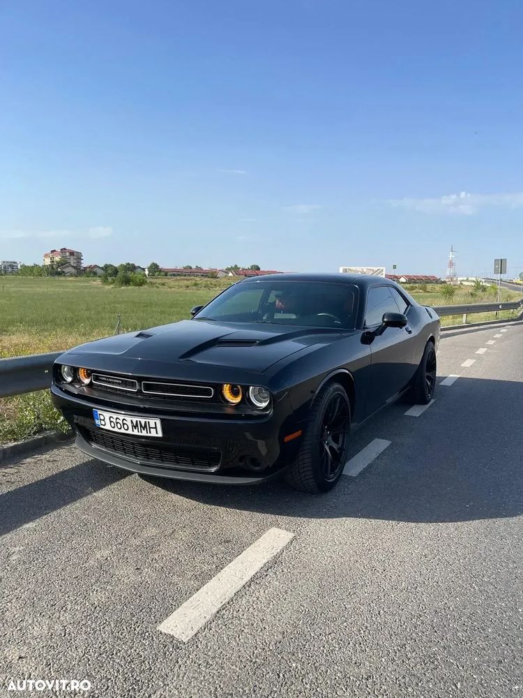 Dodge Challenger Automatik SXT Plus - 1