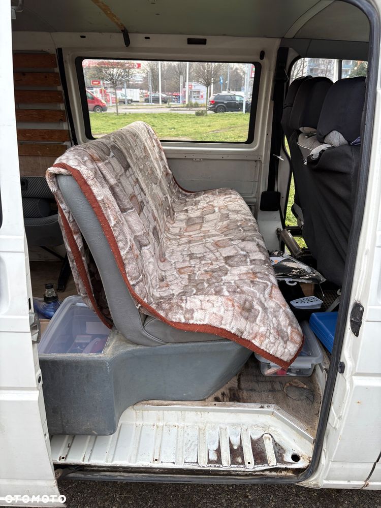 Volkswagen Transporter - 11