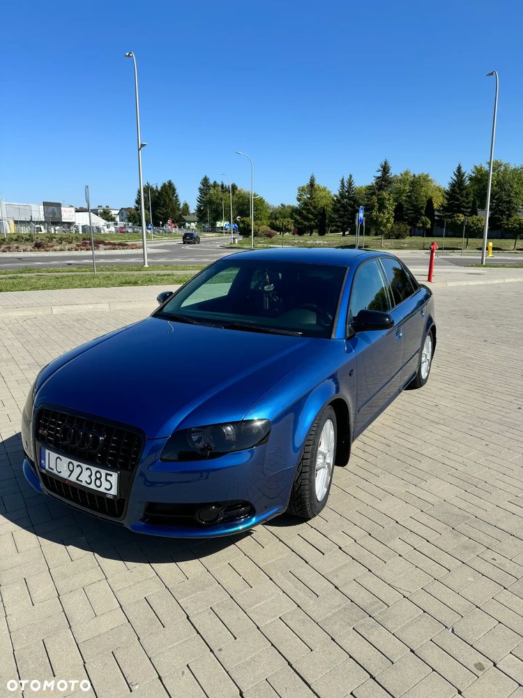 Audi A4 Limousine - 6