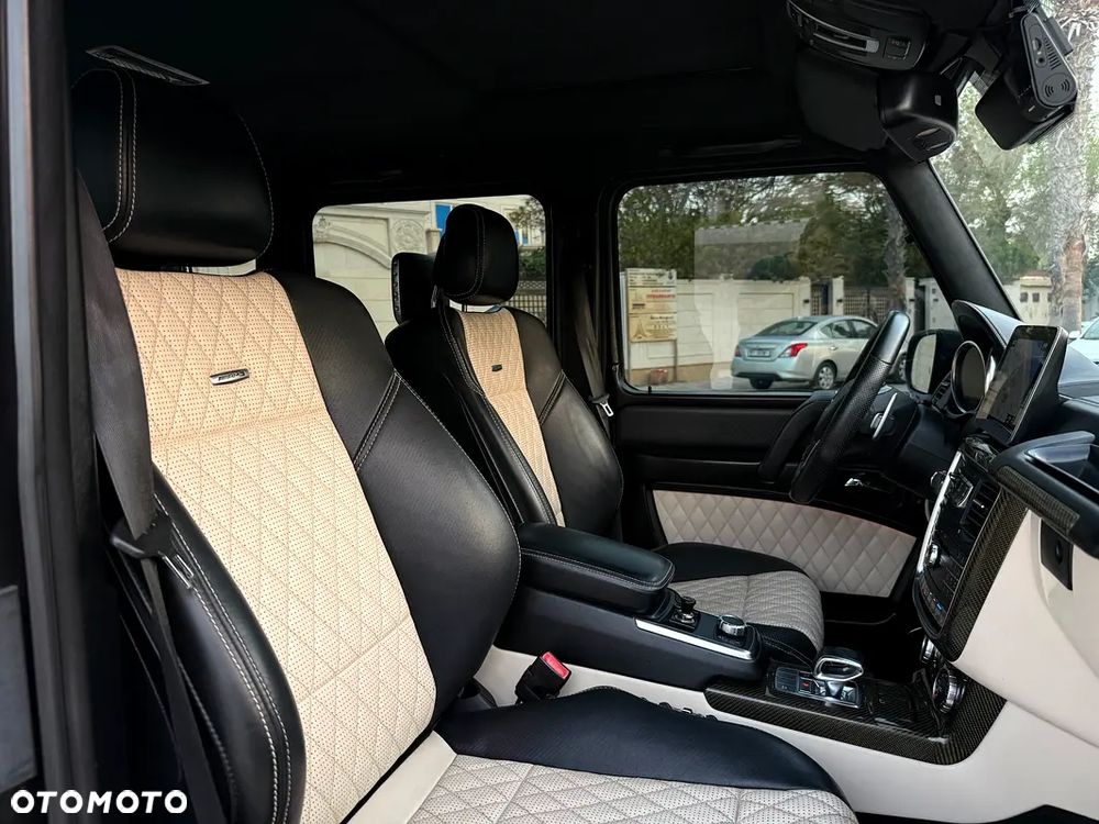 Mercedes-Benz Klasa G AMG 63 AMG SPEEDSHIFT 7G-TRONIC - 13