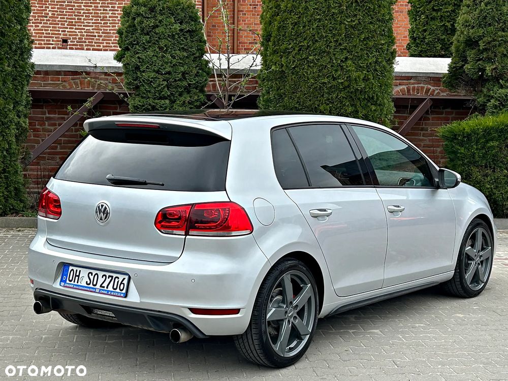 Volkswagen Golf - 16