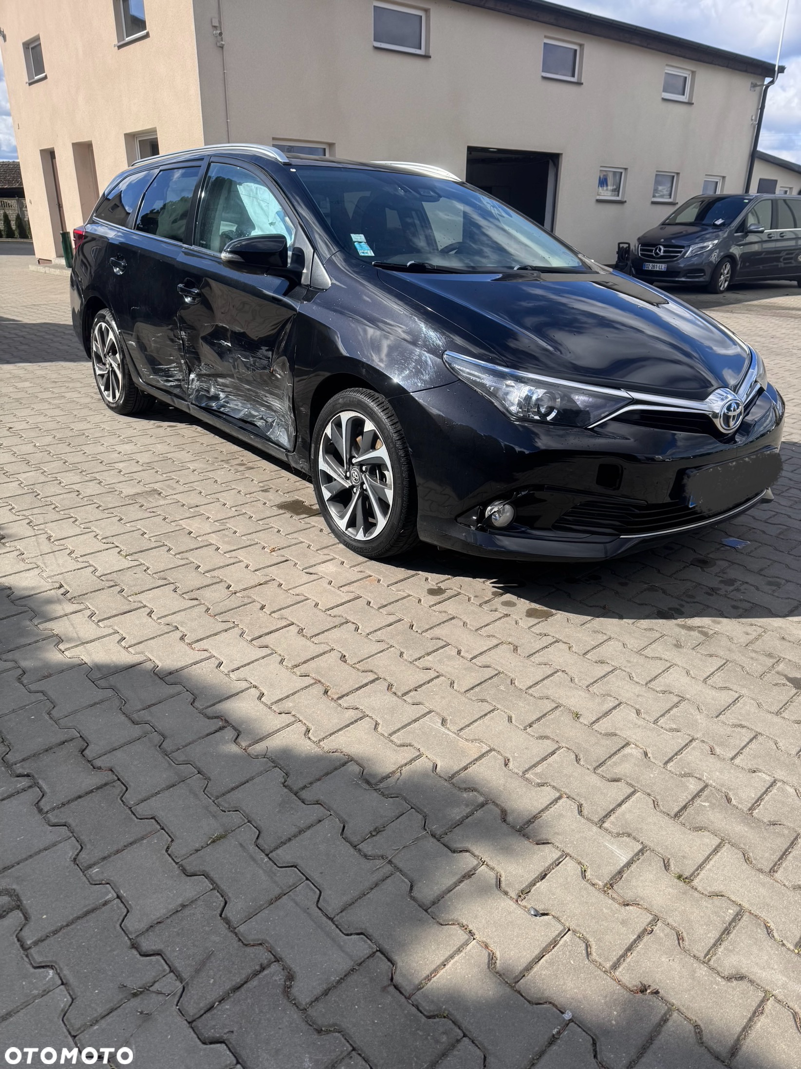 Toyota Auris 1.8 VVT-i Hybrid Automatik Life - 14