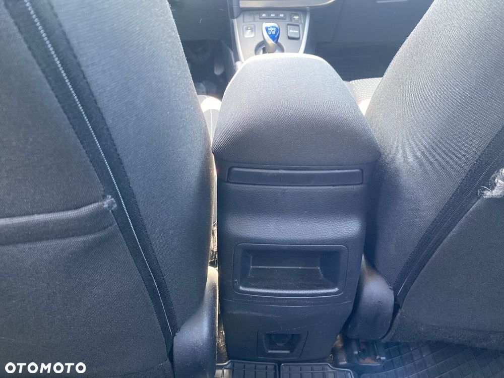 Toyota Auris - 13