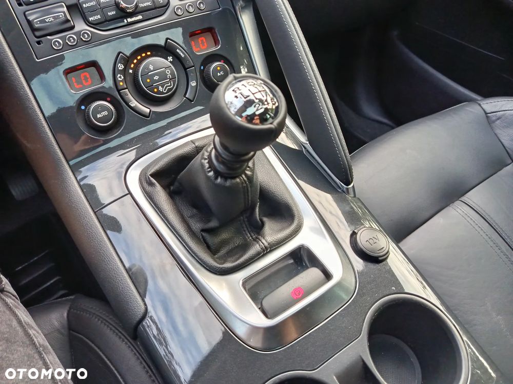 Peugeot 3008 2.0 HDi Premium - 21