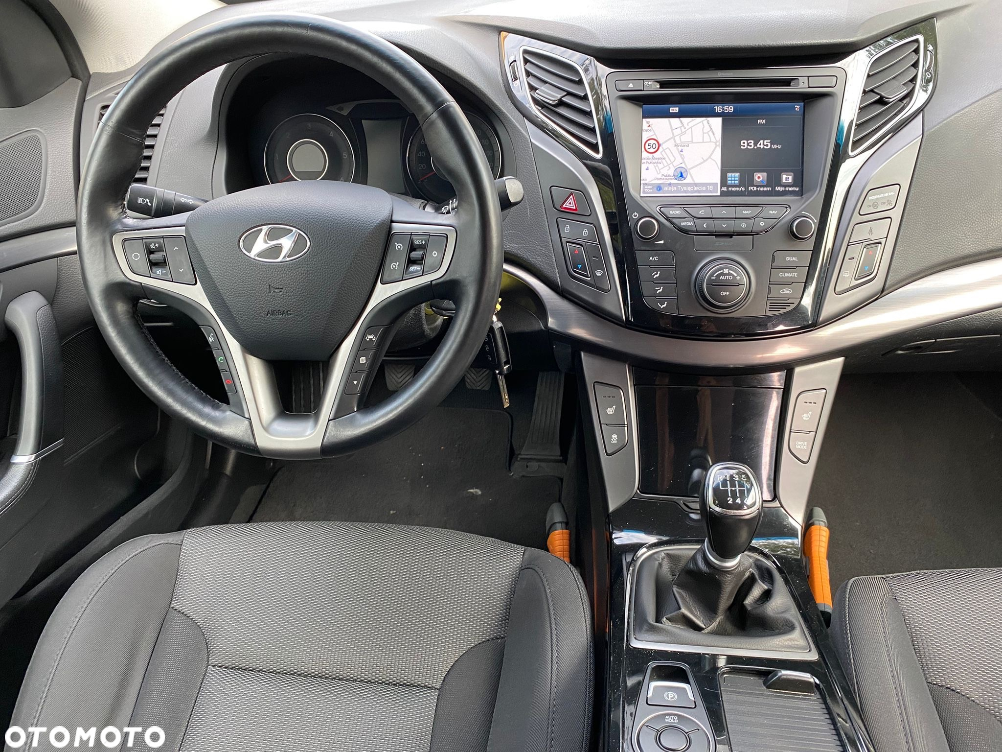 Hyundai i40 Kombi 1.7 CRDi Premium - 14