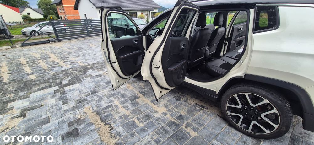 Jeep Compass - 13