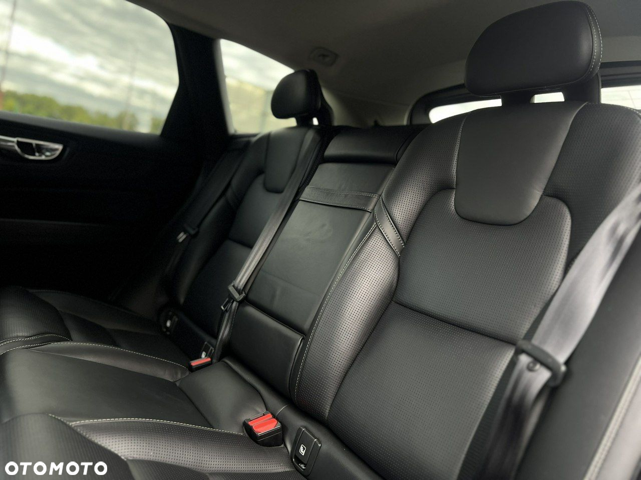 Volvo XC 60 D5 AWD Inscription - 38