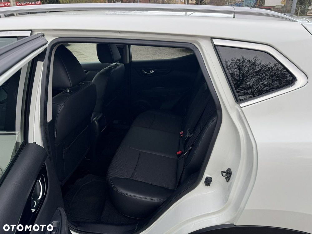 Nissan Qashqai 1.2 DIG-T Xtronic TEKNA - 19