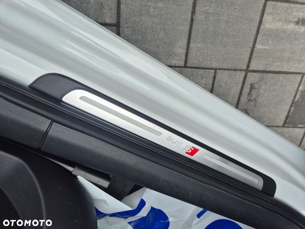 Audi A3 Sportback 2.0 TDI S tronic S line Sportpaket - 29