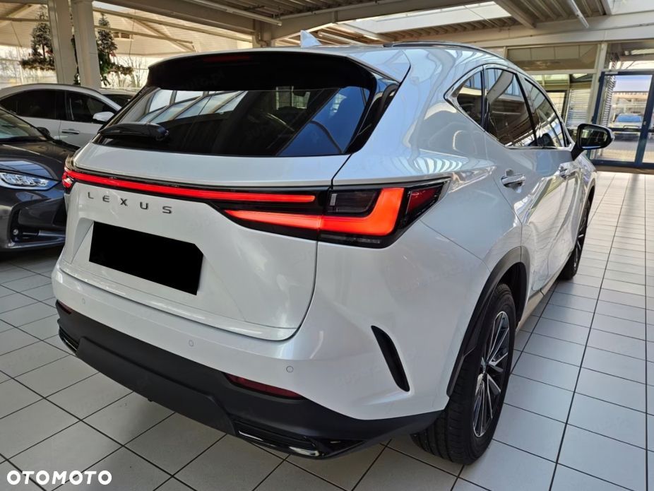Lexus NX 350h Elegance AWD - 3