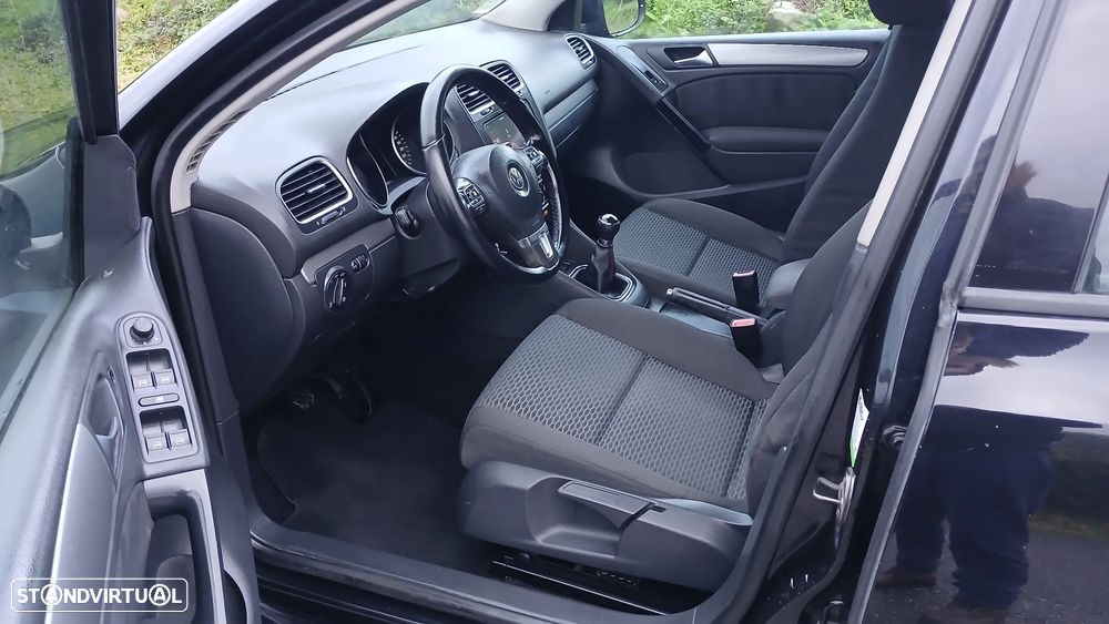 VW Golf 2.0 TDi BlueMotion Confortline - 20