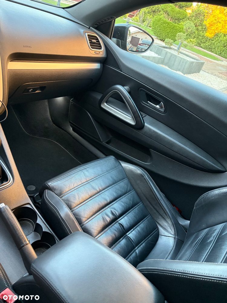Volkswagen Scirocco 2.0 TDI - 13