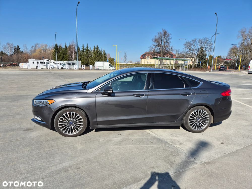 Ford Fusion - 2