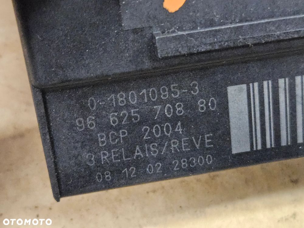 Peugeot 308  3008 5008 Citroen C4 C5 Berlingo   moduł przekaźnik sterownik wentylatora 9652021180  9662570880 - 6