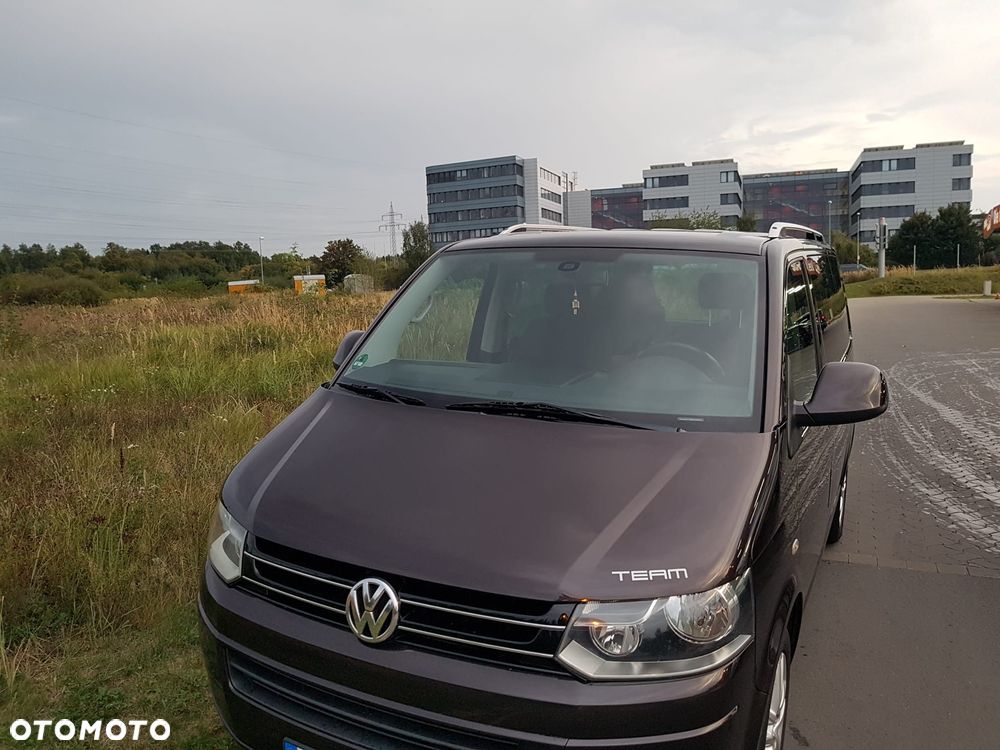 Volkswagen Multivan - 1