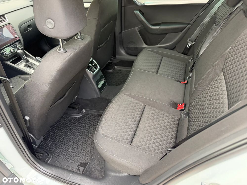 Skoda Octavia 1.8 TSI DSG Drive - 8