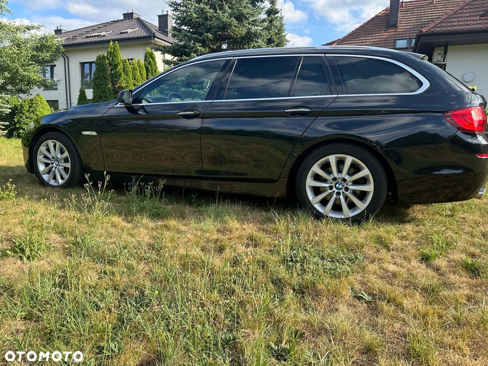BMW Seria 5 525d xDrive Sport-Aut - 8