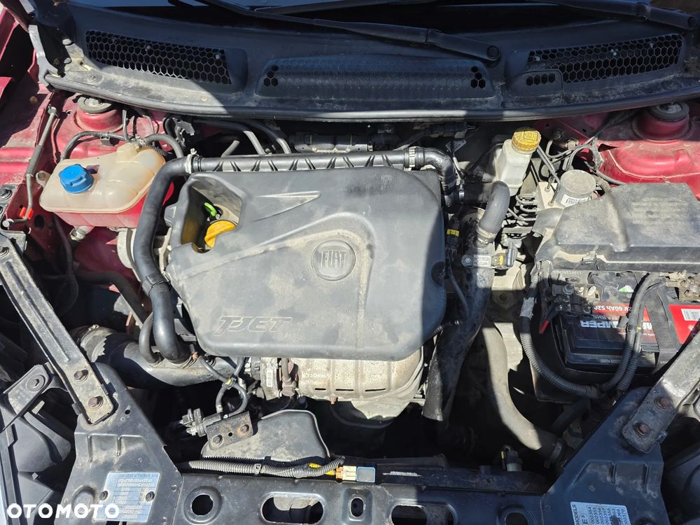 Fiat Bravo 1.4 T-JET 16V Racing - 8