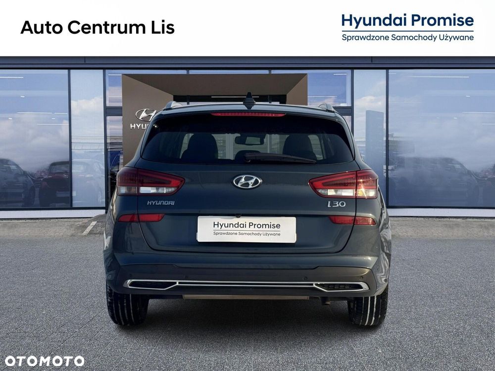 Hyundai i30 1.5 T-GDI 48V Executive - 4