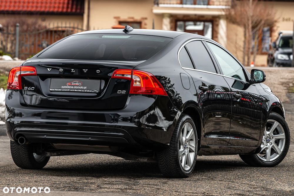 Volvo S60 D2 Momentum - 9
