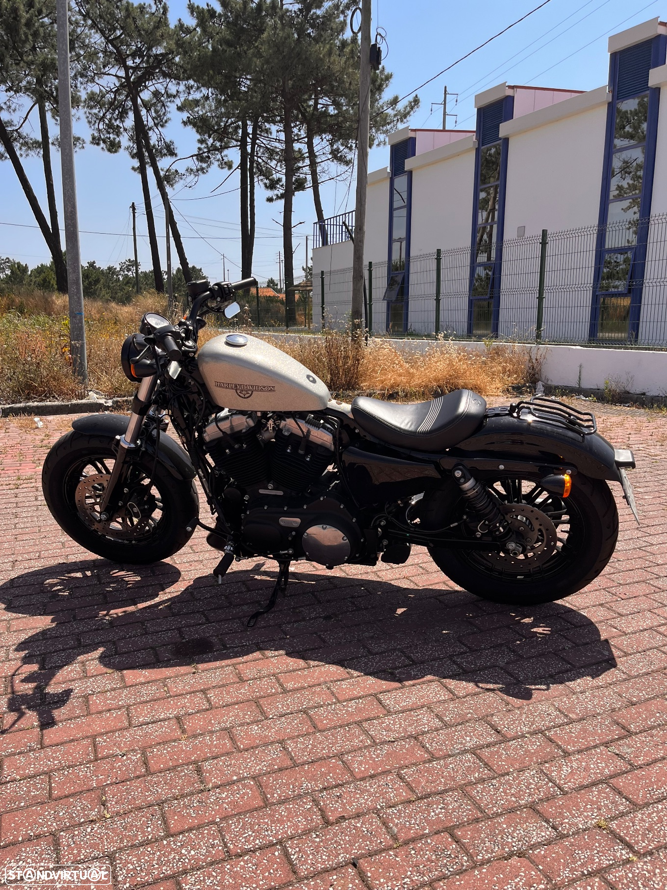 Harley-Davidson XL Forty-Eight - 3