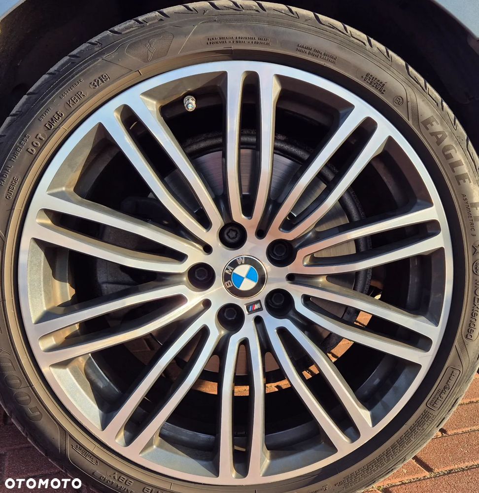 BMW Seria 5 520d xDrive - 26