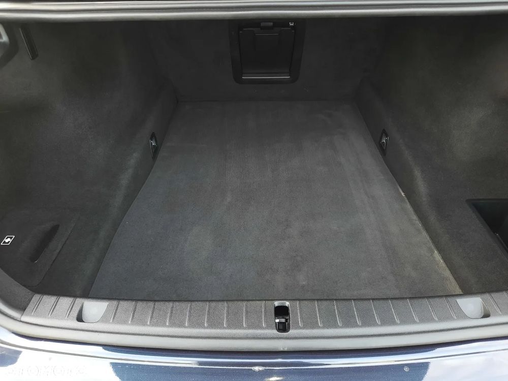 BMW Seria 7 730d xDrive - 21