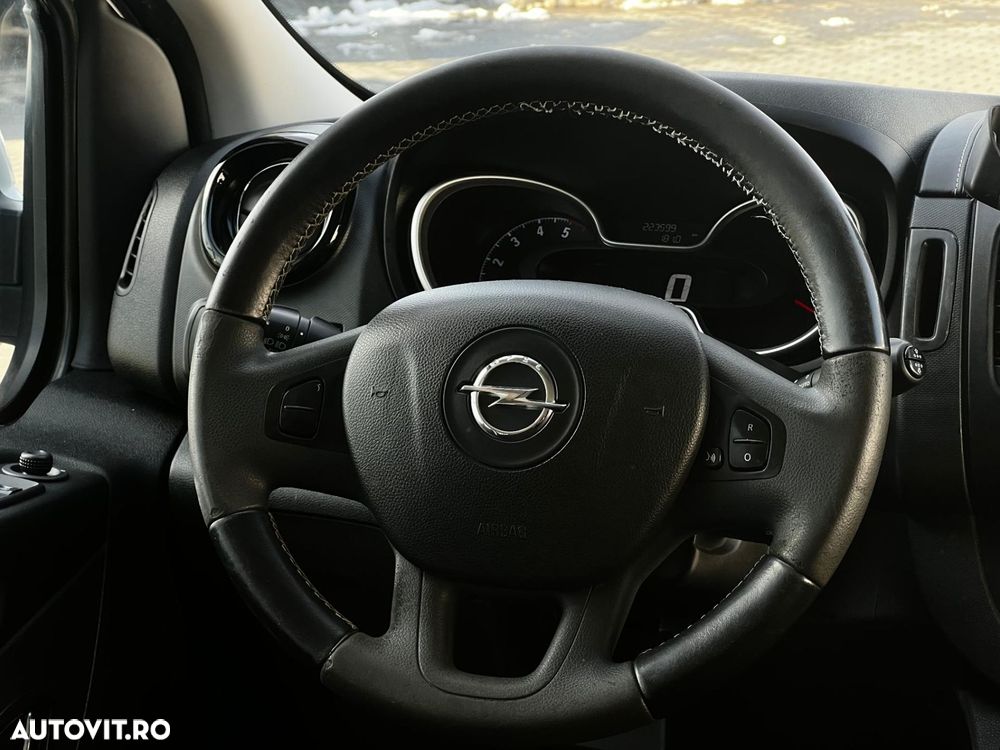 Opel vivaro - 9
