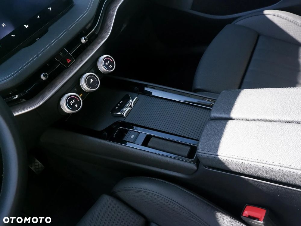 Skoda Superb 2.0 TSI 4x4 L&K DSG - 13