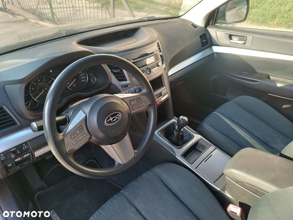 Subaru Legacy 2.0R Active - 23