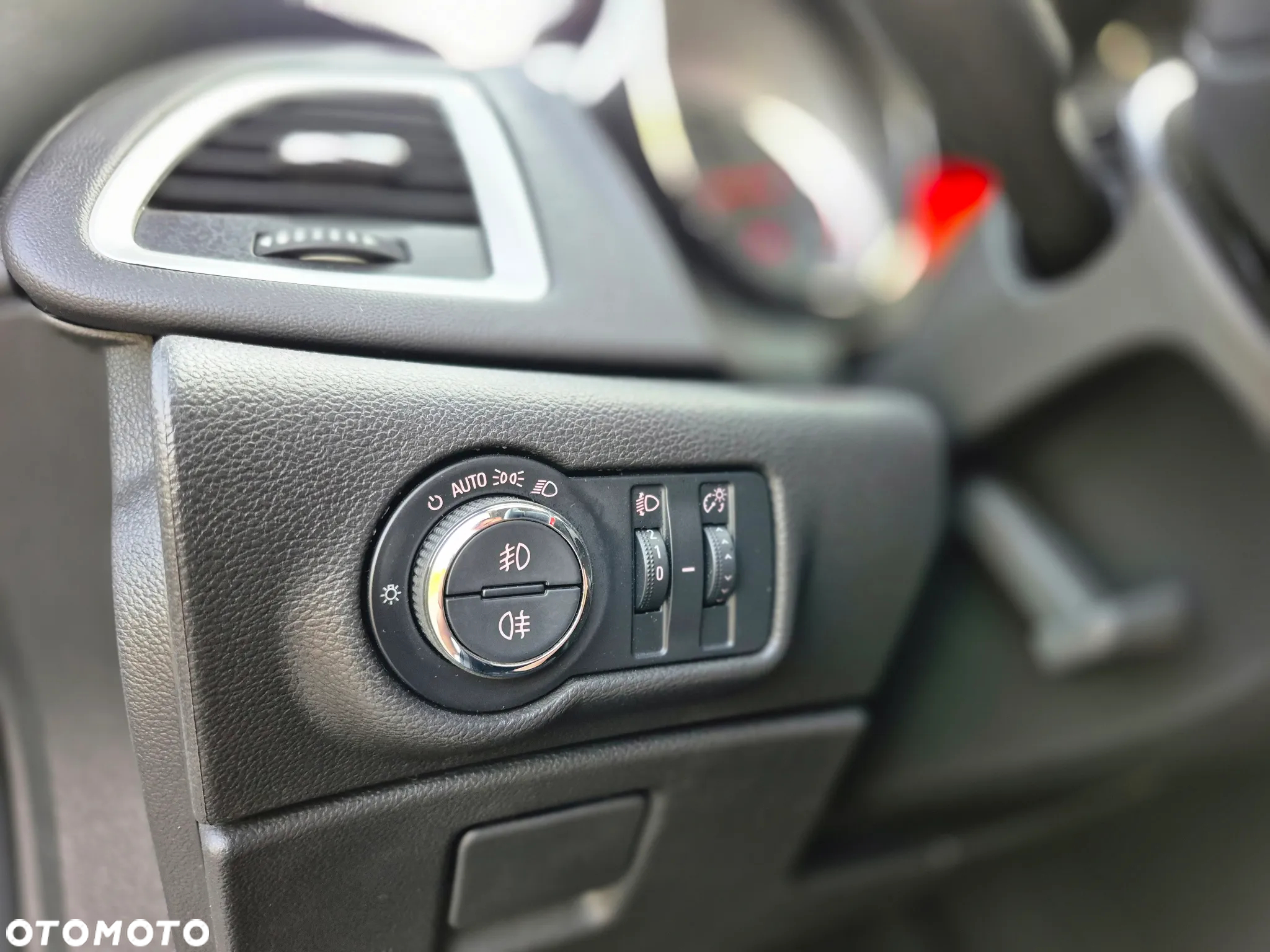 Opel Astra 1.4 Turbo ENERGY - 17
