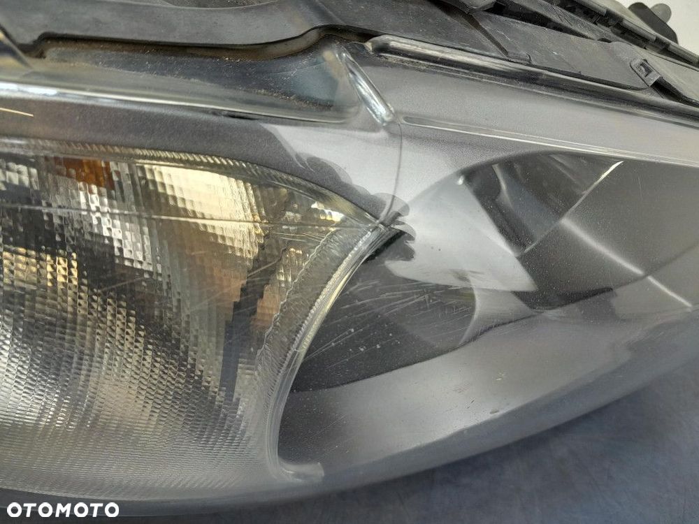 BMW 1 E87 LIFT REFLEKTOR LAMPA PRZÓD PRAWY 7193388 - 3