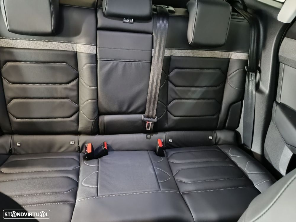 Citroën C4 BlueHDi 130 Stop&Start EAT8 SHINE - 27