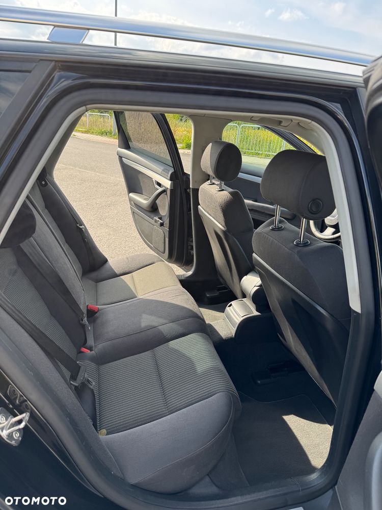 Audi A4 Avant 2.0 TDI - 17