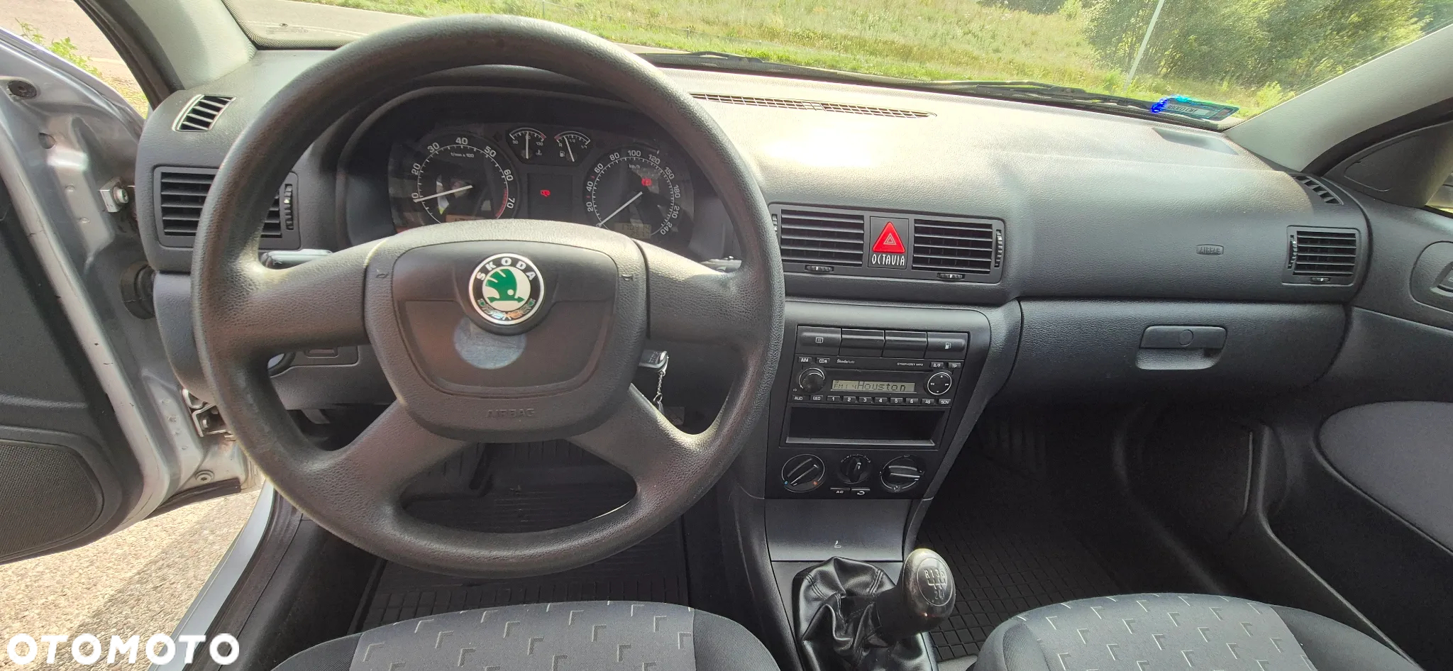 Skoda Octavia 1.6 Classic - 11